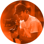Andrea Perrotta profilo arancione cerchio filmmaker videomaker